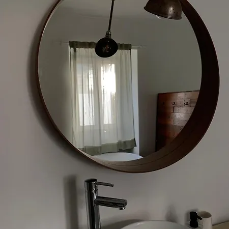 Breakfast Under A Tree - And Lejlighed