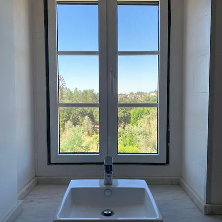 Breakfast Under A Tree - And Lejlighed