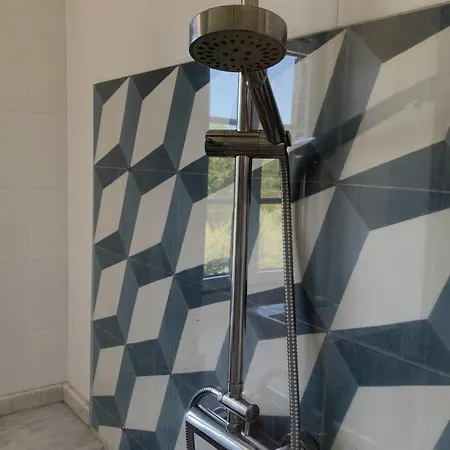 Lejlighed Breakfast Under A Tree - And Tomar