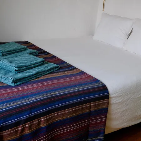 Breakfast Under A Tree - And Tomar