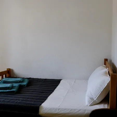 Breakfast Under A Tree - And Apartment