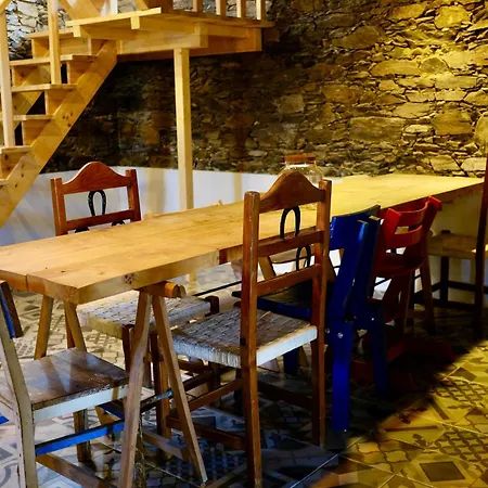 Breakfast Under A Tree - And Томар