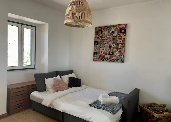 Breakfast Under A Tree - And * Tomar