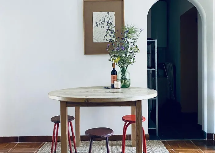 Breakfast Under A Tree - And * Tomar