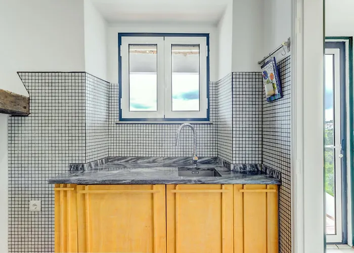 Breakfast Under A Tree - And Διαμέρισμα