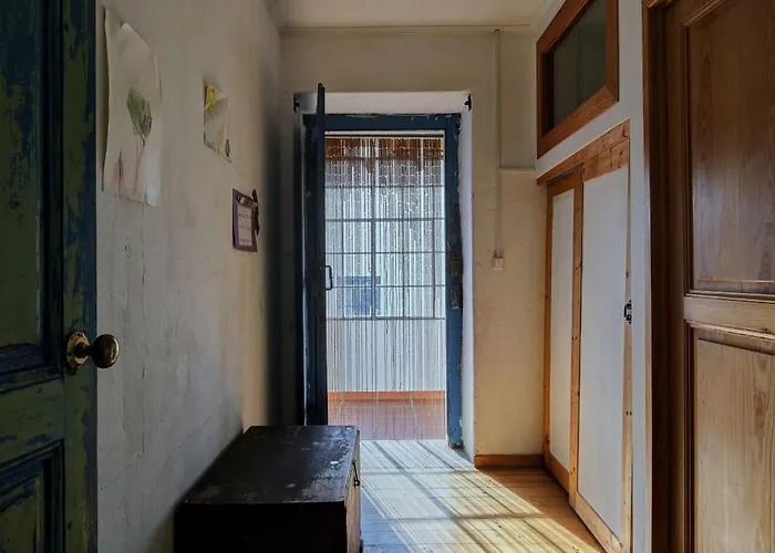 Breakfast Under A Tree - And Διαμέρισμα