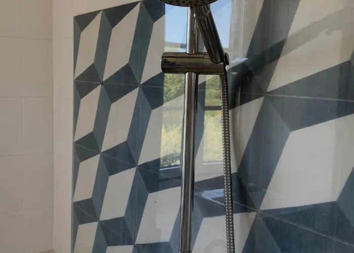 Apartamento Breakfast Under A Tree - And Tomar