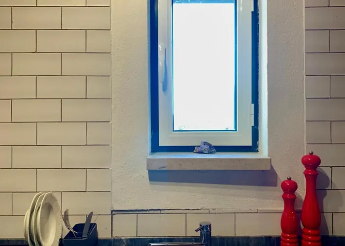 Apartamento Breakfast Under A Tree - And *