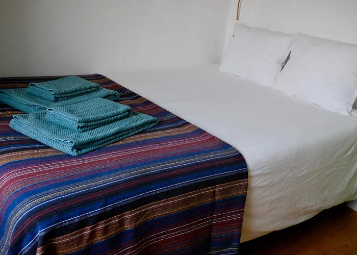 Breakfast Under A Tree - And Tomar