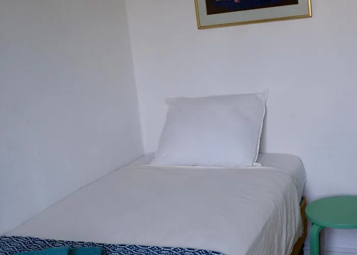 Apartamento Breakfast Under A Tree - And *